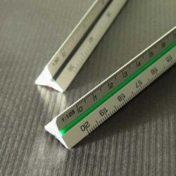 Skalówka  Leniar aluminiowa 20cm D
